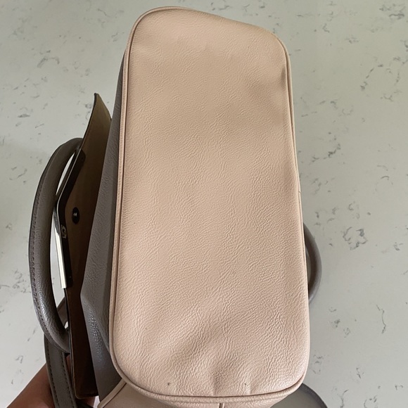 Nine West Purse Like New! - Picture 6 of 8